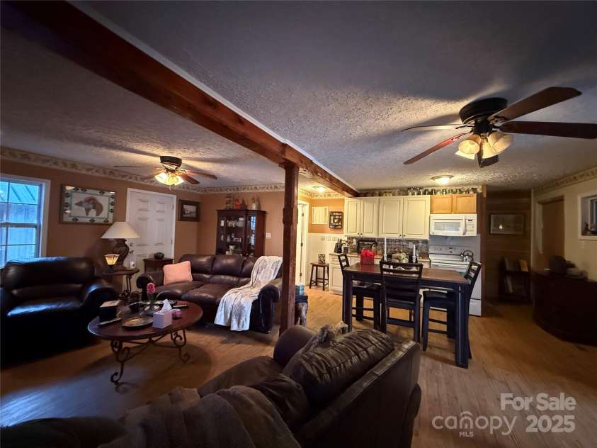 201 Mountain Vista Road, Canton, NC 28716.  MLS# CAR4328176, YatesRealty ID 7890. 
