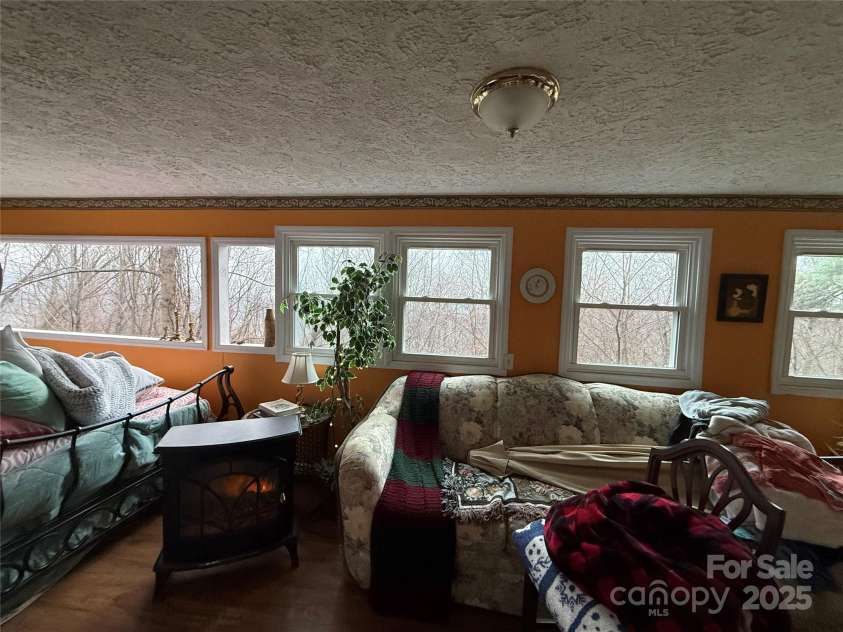 201 Mountain Vista Road, Canton, NC 28716.  MLS# CAR4328176, YatesRealty ID 7890. 