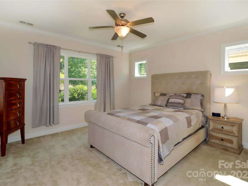 184 Flat Rock Drive, Denver, NC 28037.  MLS# CAR4220616, YatesRealty ID 7892. Primary bed room