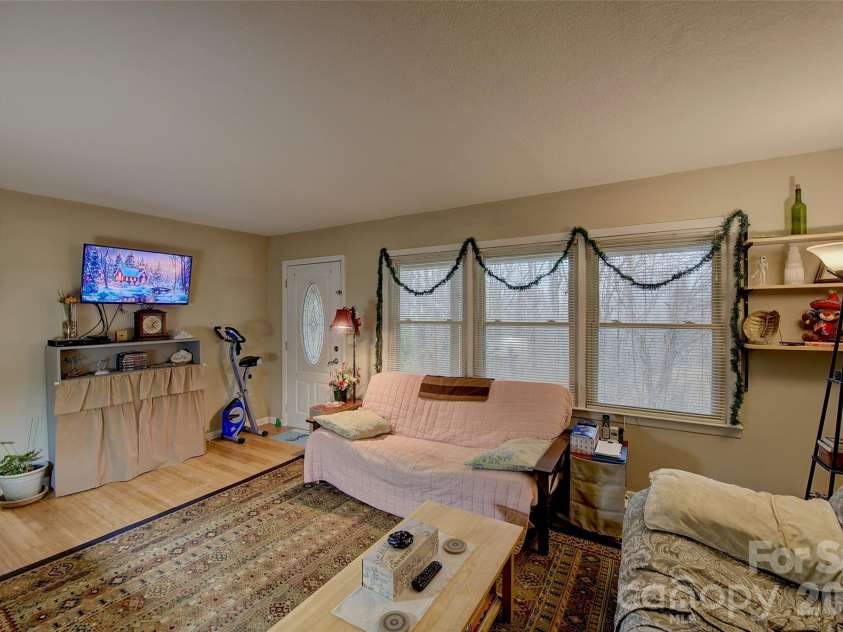 583 Deer Park Lake Road, Spruce Pine, NC 28777.  MLS# CAR4332443, YatesRealty ID 7892. 