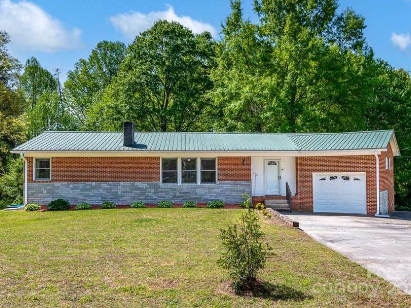 2299 Becky Hill Road, Lexington, NC 27295.  MLS# CAR4249175, YatesRealty ID 7893. 