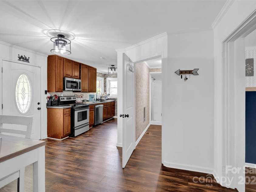 2299 Becky Hill Road, Lexington, NC 27295.  MLS# CAR4249175, YatesRealty ID 7893. 