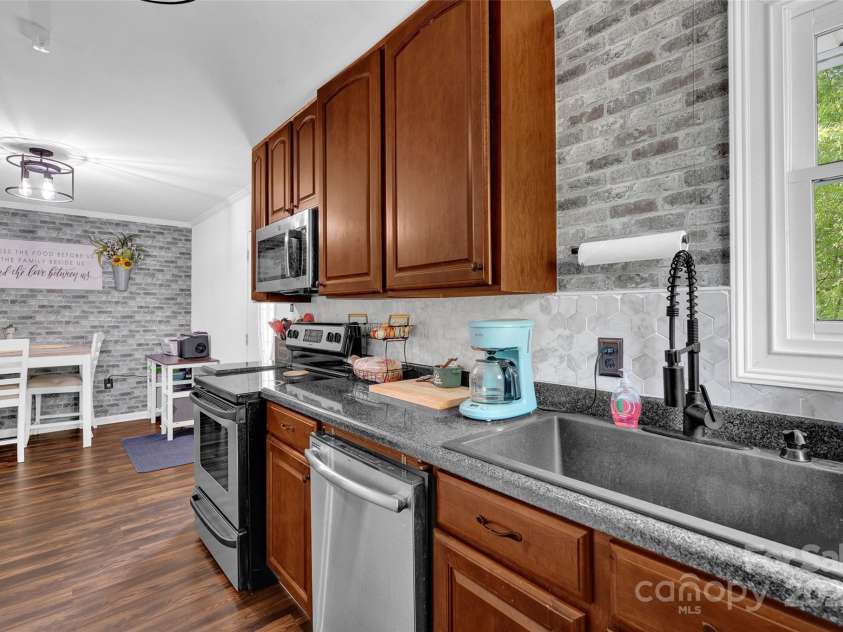 2299 Becky Hill Road, Lexington, NC 27295.  MLS# CAR4249175, YatesRealty ID 7893. 