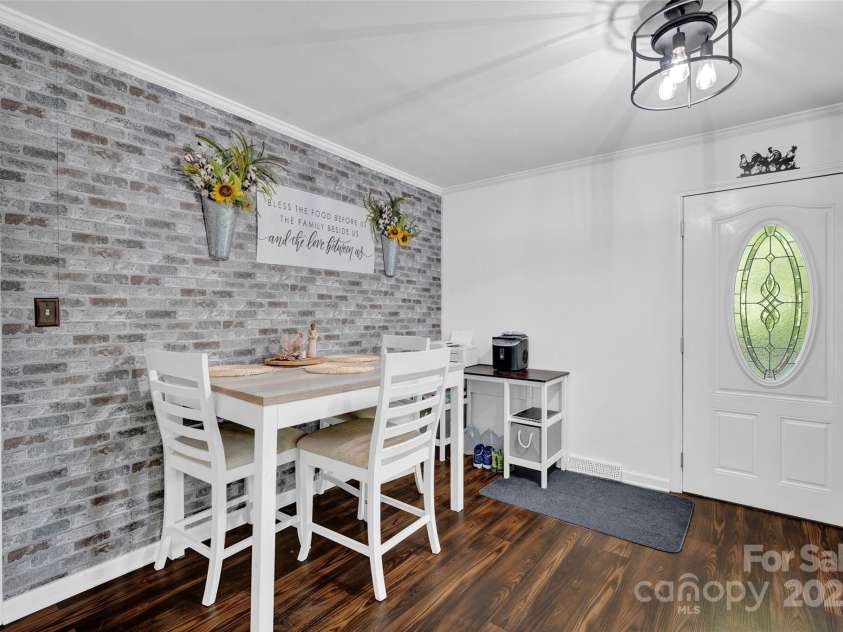 2299 Becky Hill Road, Lexington, NC 27295.  MLS# CAR4249175, YatesRealty ID 7893. 