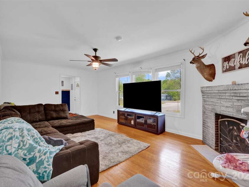 2299 Becky Hill Road, Lexington, NC 27295.  MLS# CAR4249175, YatesRealty ID 7893. 