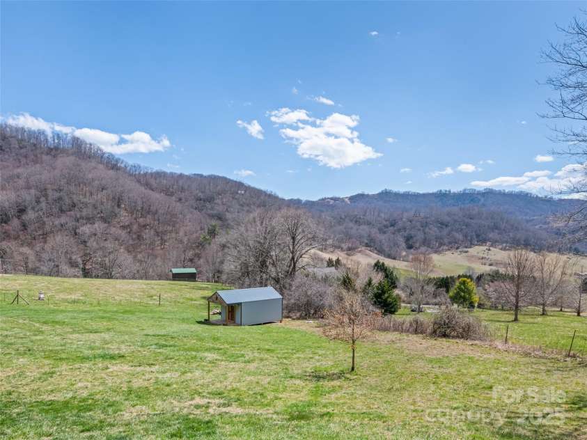 153 Trinity Drive, Clyde, NC 28721.  MLS# CAR4240321, YatesRealty ID 7894. 
