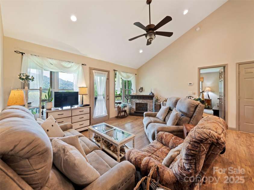 153 Trinity Drive, Clyde, NC 28721.  MLS# CAR4240321, YatesRealty ID 7894. 