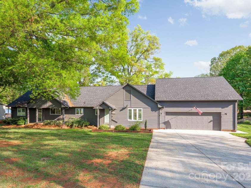 235 Commodore Loop, Mooresville, NC 28117.  MLS# CAR4245507, YatesRealty ID 7895. 