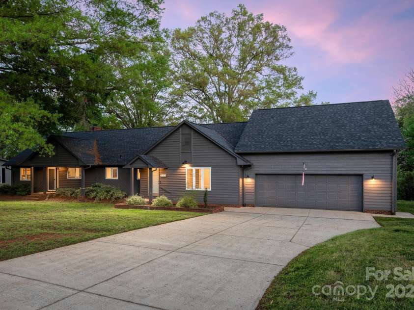 235 Commodore Loop, Mooresville, NC 28117.  MLS# CAR4245507, YatesRealty ID 7895. 