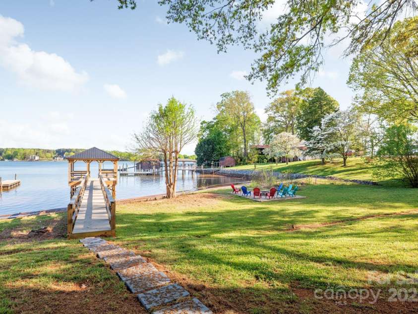 235 Commodore Loop, Mooresville, NC 28117.  MLS# CAR4245507, YatesRealty ID 7895. 