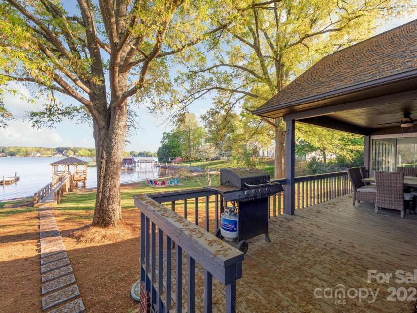 235 Commodore Loop, Mooresville, NC 28117.  MLS# CAR4245507, YatesRealty ID 7895. 