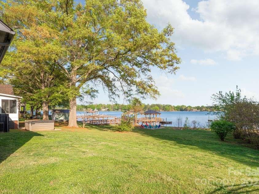 235 Commodore Loop, Mooresville, NC 28117.  MLS# CAR4245507, YatesRealty ID 7895. 