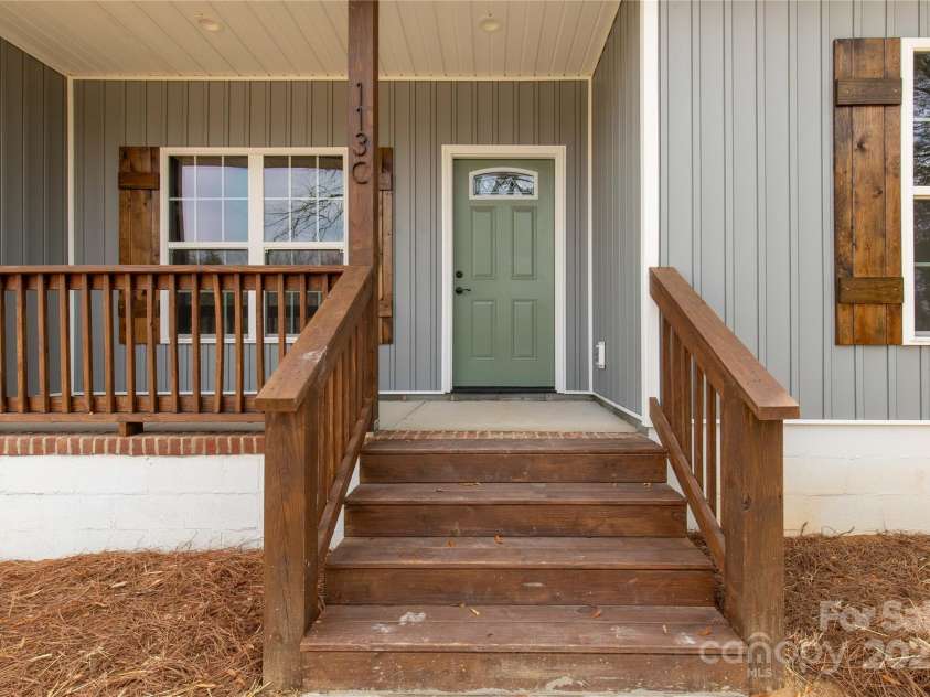 113-C Brookwood Street, Chester, SC 29706.  MLS# CAR4325762, YatesRealty ID 7898. 