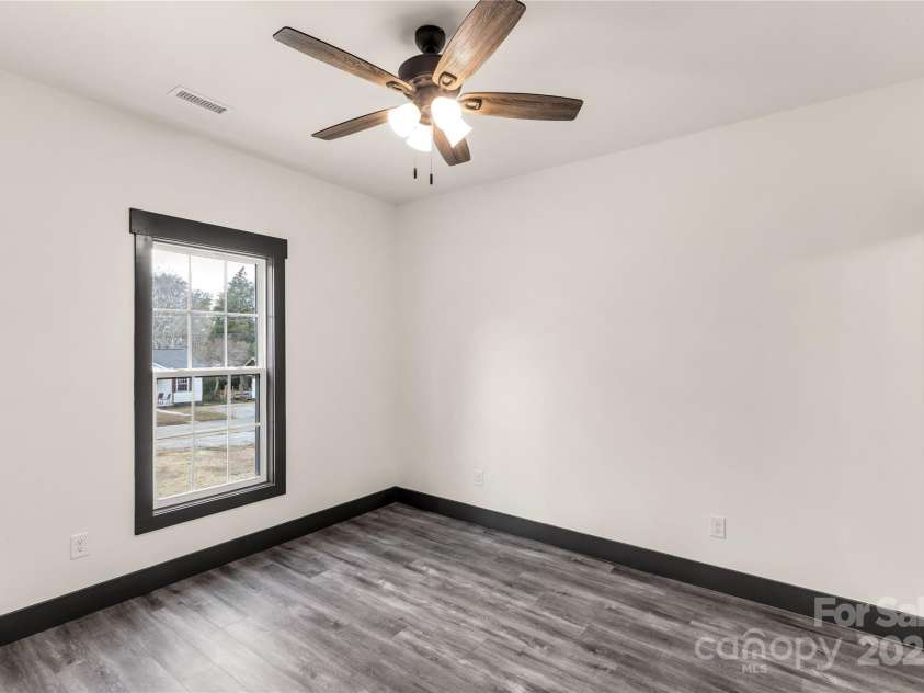 113-C Brookwood Street, Chester, SC 29706.  MLS# CAR4325762, YatesRealty ID 7898. 