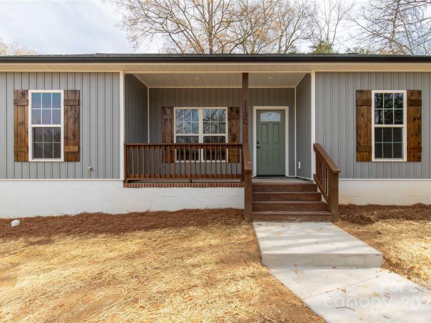 113-C Brookwood Street, Chester, SC 29706.  MLS# CAR4325762, YatesRealty ID 7898. 