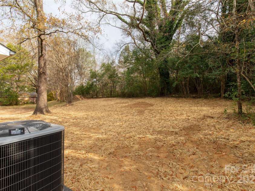 113-C Brookwood Street, Chester, SC 29706.  MLS# CAR4325762, YatesRealty ID 7898. 
