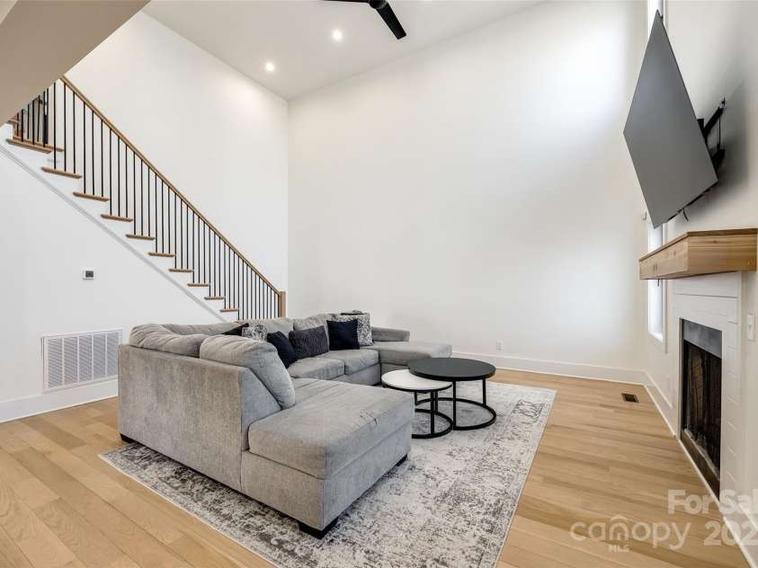 2143 Country Club Road, Lincolnton, NC 28092.  MLS# CAR4221659, YatesRealty ID 7899. 