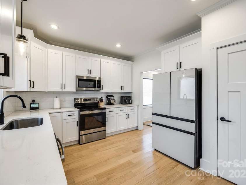 2143 Country Club Road, Lincolnton, NC 28092.  MLS# CAR4221659, YatesRealty ID 7899. 