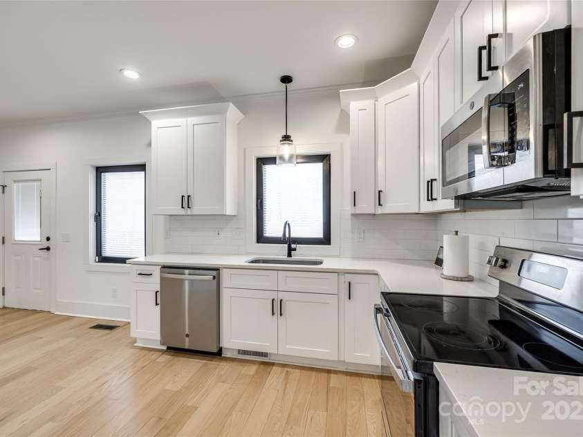 2143 Country Club Road, Lincolnton, NC 28092.  MLS# CAR4221659, YatesRealty ID 7899. 