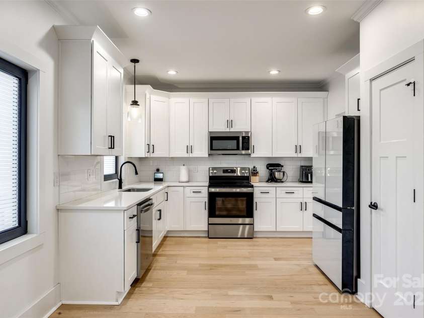 2143 Country Club Road, Lincolnton, NC 28092.  MLS# CAR4221659, YatesRealty ID 7899. 