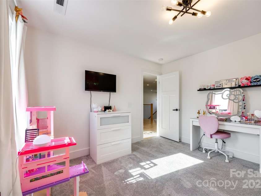 2143 Country Club Road, Lincolnton, NC 28092.  MLS# CAR4221659, YatesRealty ID 7899. 