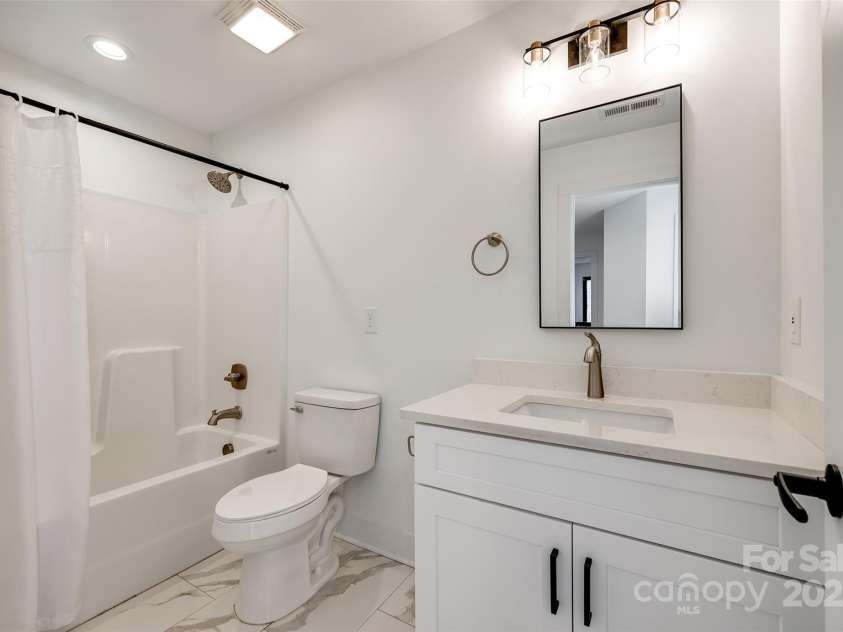 2143 Country Club Road, Lincolnton, NC 28092.  MLS# CAR4221659, YatesRealty ID 7899. 