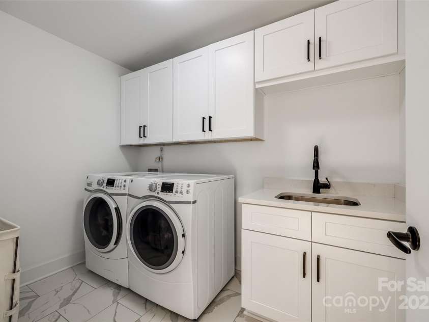 2143 Country Club Road, Lincolnton, NC 28092.  MLS# CAR4221659, YatesRealty ID 7899. 