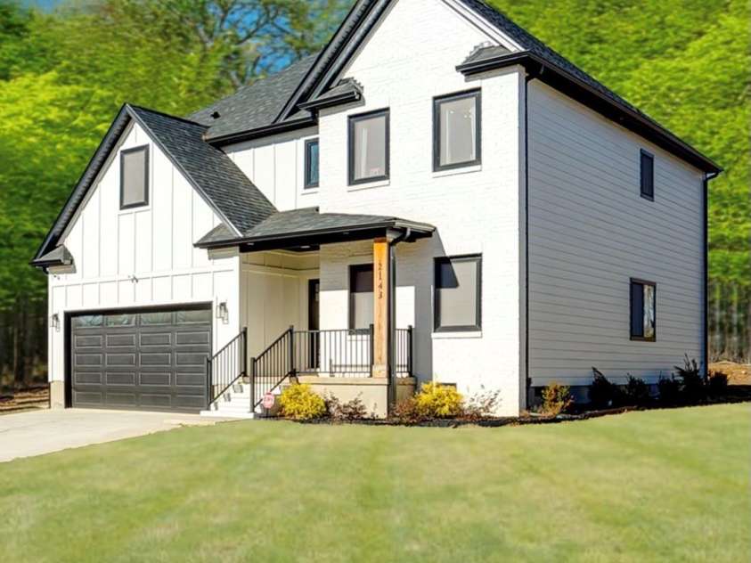 2143 Country Club Road, Lincolnton, NC 28092.  MLS# CAR4221659, YatesRealty ID 7899. 