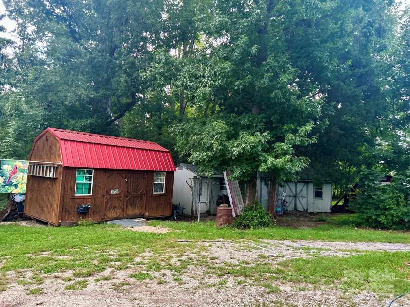 2740 Irene Bridge Highway, Hickory Grove, SC 29717.  MLS# CAR4294903, YatesRealty ID 79. 