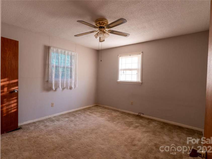 3581 Thompson Street, Newton, NC 28658.  MLS# CAR4219105, YatesRealty ID 790. Master room