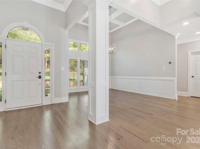 5538 Camelot Drive, Charlotte, NC 28270.  MLS# CAR4248094, YatesRealty ID 7900. 
