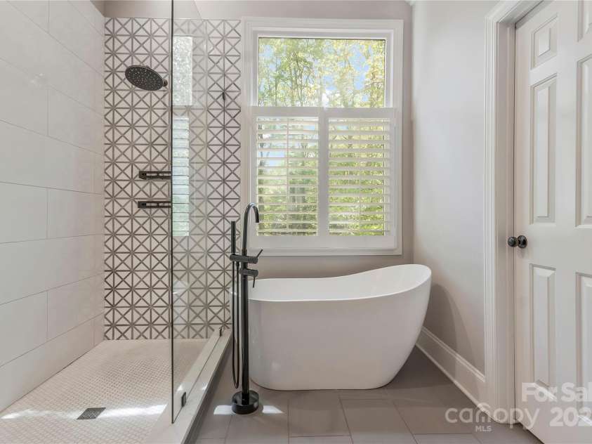 5538 Camelot Drive, Charlotte, NC 28270.  MLS# CAR4248094, YatesRealty ID 7900. 