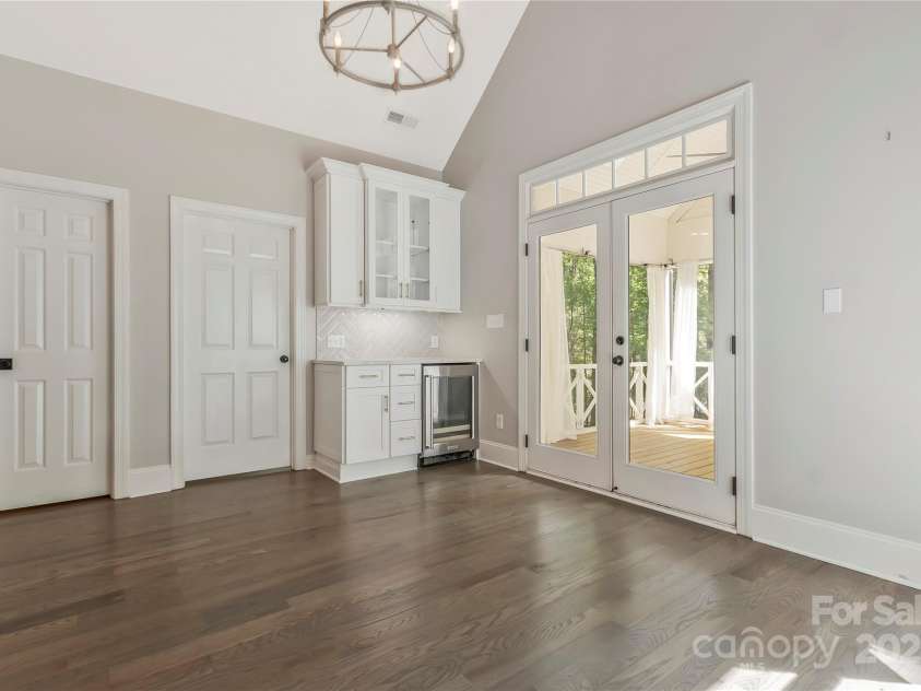 5538 Camelot Drive, Charlotte, NC 28270.  MLS# CAR4248094, YatesRealty ID 7900. 