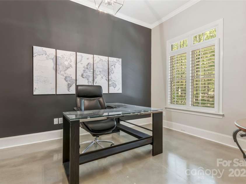 5538 Camelot Drive, Charlotte, NC 28270.  MLS# CAR4248094, YatesRealty ID 7900. 