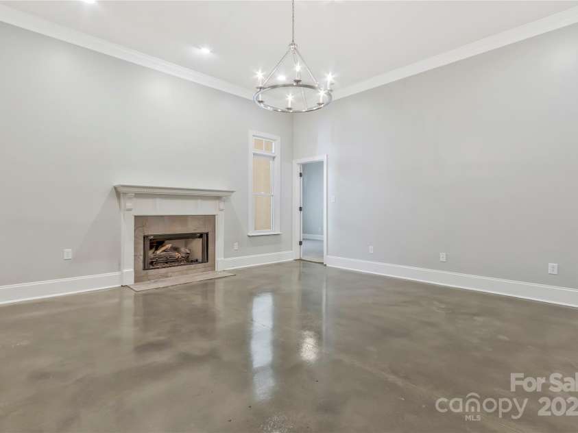 5538 Camelot Drive, Charlotte, NC 28270.  MLS# CAR4248094, YatesRealty ID 7900. 