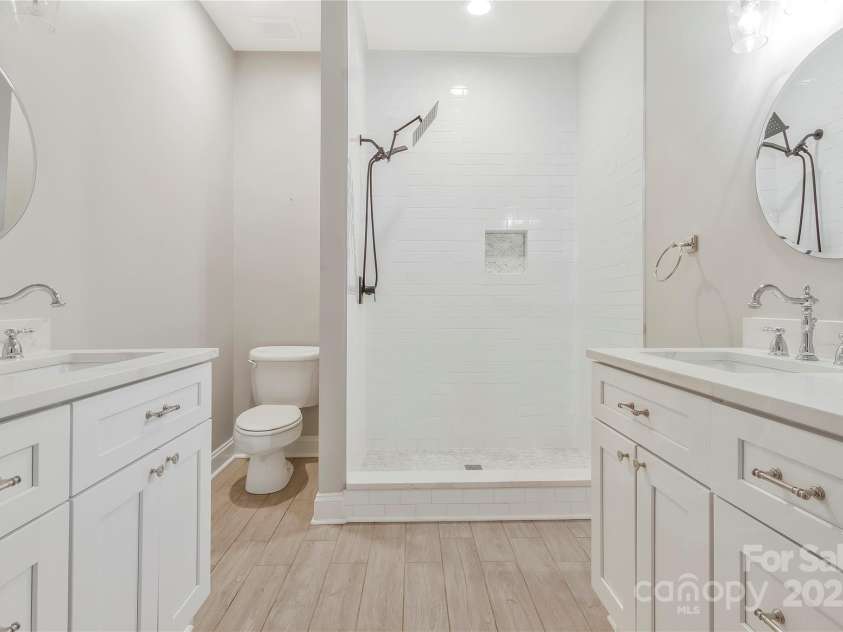 5538 Camelot Drive, Charlotte, NC 28270.  MLS# CAR4248094, YatesRealty ID 7900. 