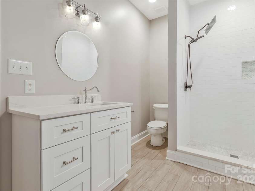 5538 Camelot Drive, Charlotte, NC 28270.  MLS# CAR4248094, YatesRealty ID 7900. 