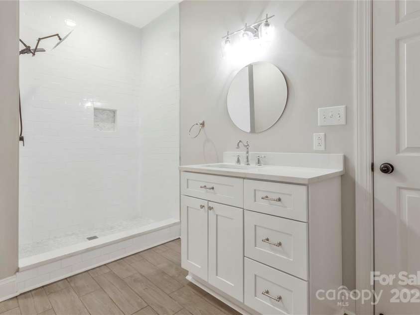 5538 Camelot Drive, Charlotte, NC 28270.  MLS# CAR4248094, YatesRealty ID 7900. 