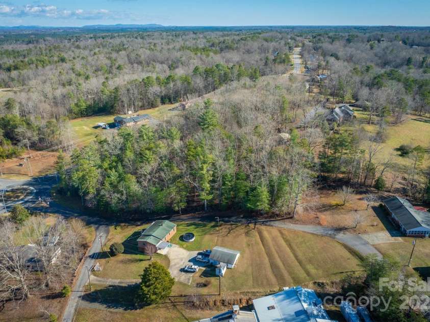 811 Kathy Drive, Connelly Springs, NC 28612.  MLS# CAR4211422, YatesRealty ID 7901. 