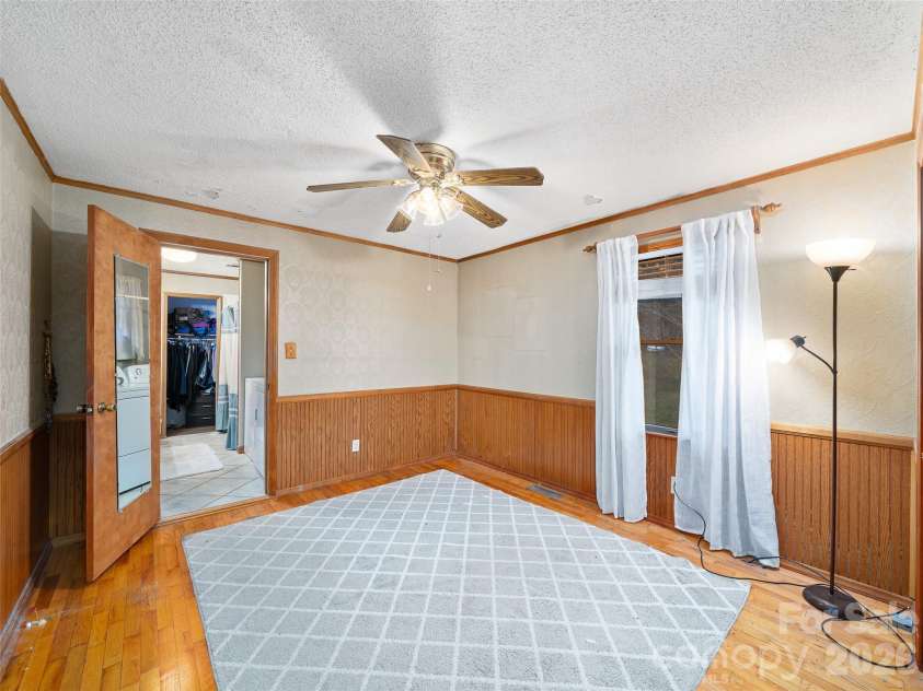 1280 Hamburg Road, Bakersville, NC 28705.  MLS# CAR4336829, YatesRealty ID 7902. 