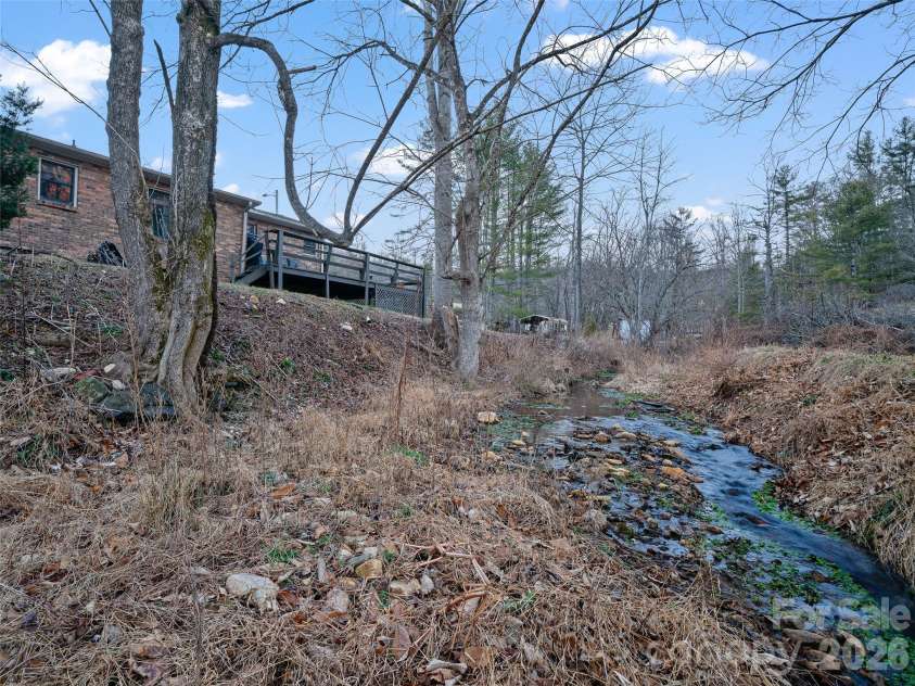 1280 Hamburg Road, Bakersville, NC 28705.  MLS# CAR4336829, YatesRealty ID 7902. 