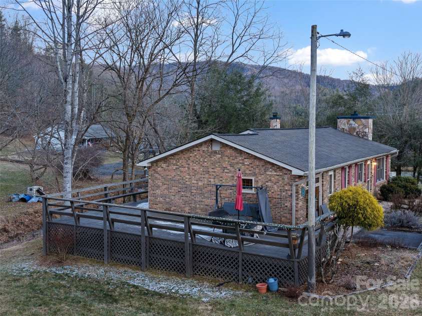 1280 Hamburg Road, Bakersville, NC 28705.  MLS# CAR4336829, YatesRealty ID 7902. 