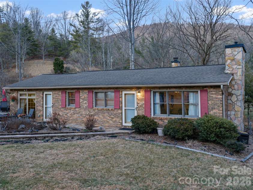 1280 Hamburg Road, Bakersville, NC 28705.  MLS# CAR4336829, YatesRealty ID 7902. 