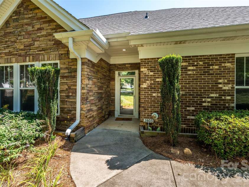 2803 Bellasera Way, Matthews, NC 28105.  MLS# CAR4363385, YatesRealty ID 7903. 