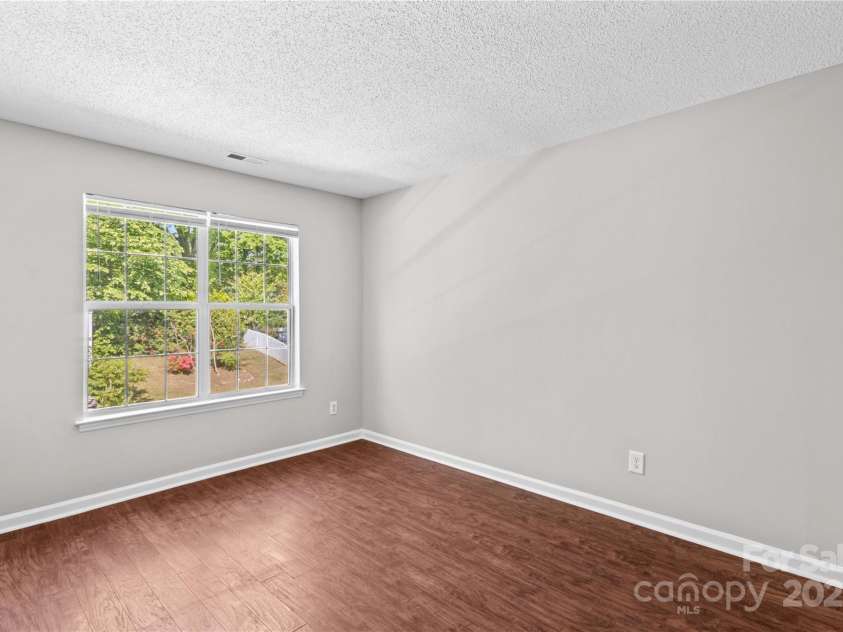 1807 Sugar Hollow Drive, Charlotte, NC 28214.  MLS# CAR4247073, YatesRealty ID 7904. Bedroom 3