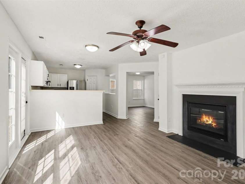 4407 Devonhill Lane, Charlotte, NC 28269.  MLS# CAR4349377, YatesRealty ID 7904. 