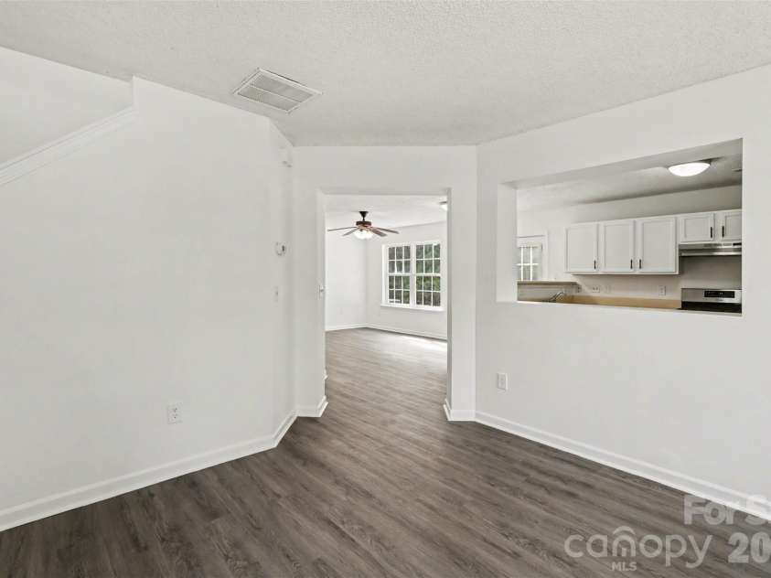 4407 Devonhill Lane, Charlotte, NC 28269.  MLS# CAR4349377, YatesRealty ID 7904. 