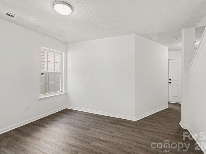 4407 Devonhill Lane, Charlotte, NC 28269.  MLS# CAR4349377, YatesRealty ID 7904. 