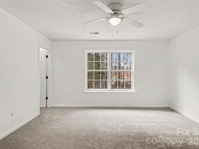 4407 Devonhill Lane, Charlotte, NC 28269.  MLS# CAR4349377, YatesRealty ID 7904. 