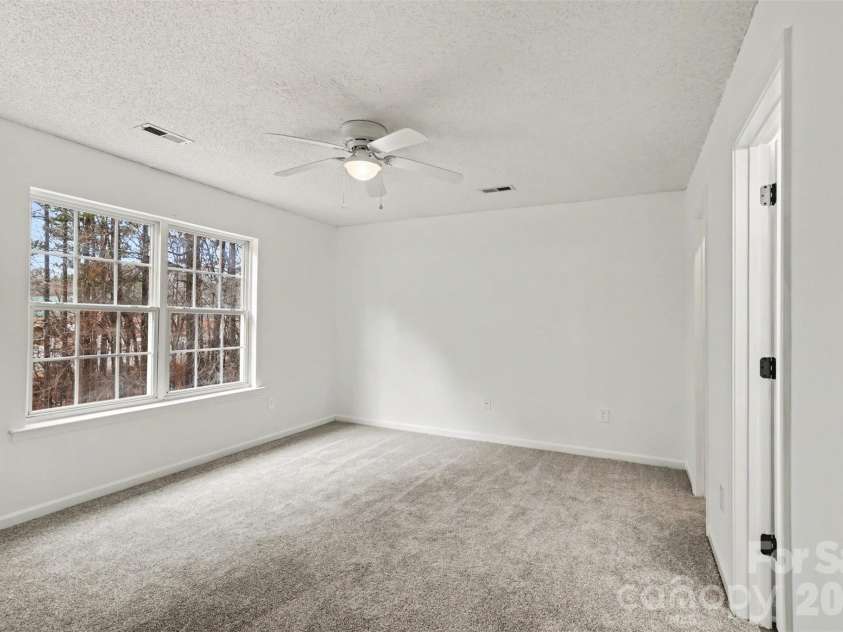 4407 Devonhill Lane, Charlotte, NC 28269.  MLS# CAR4349377, YatesRealty ID 7904. 